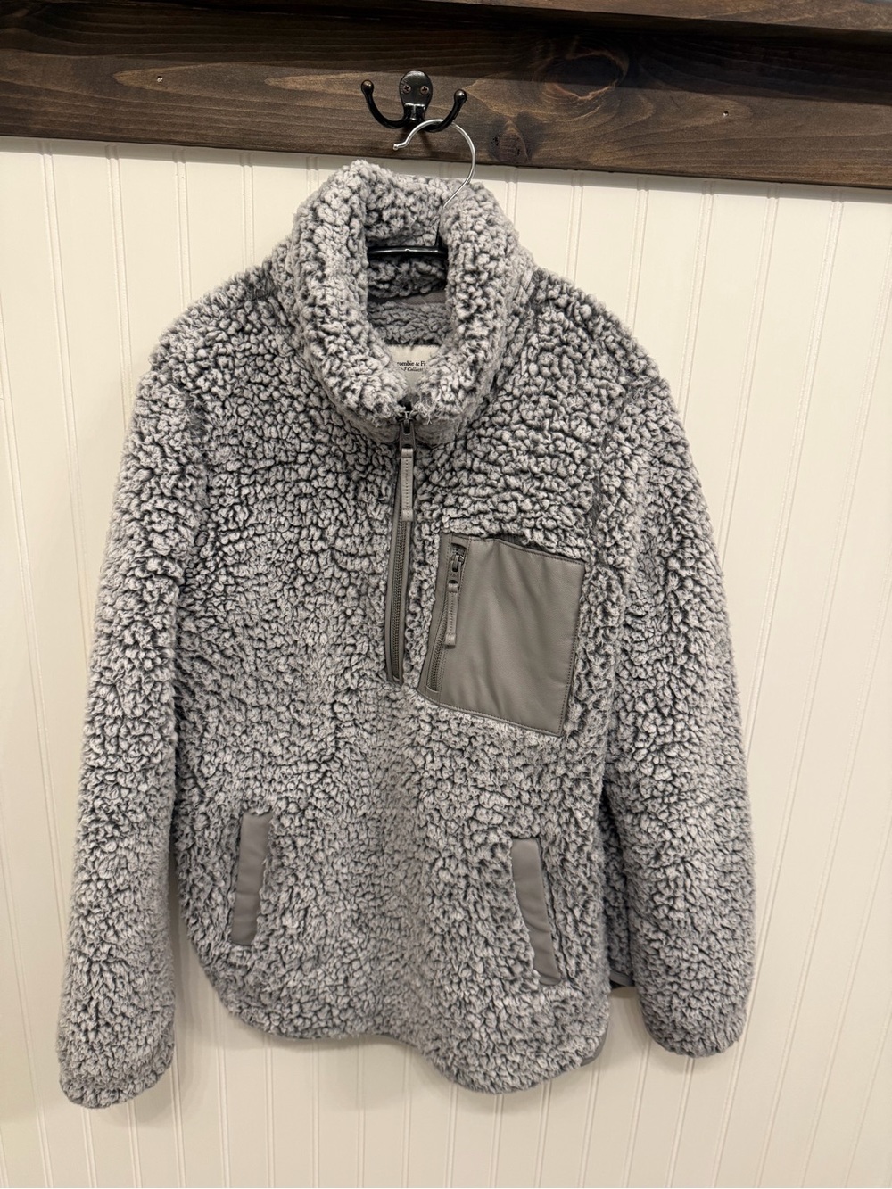 Abercrombie & Fitch Gray Sherpa Half-Zip Pullover